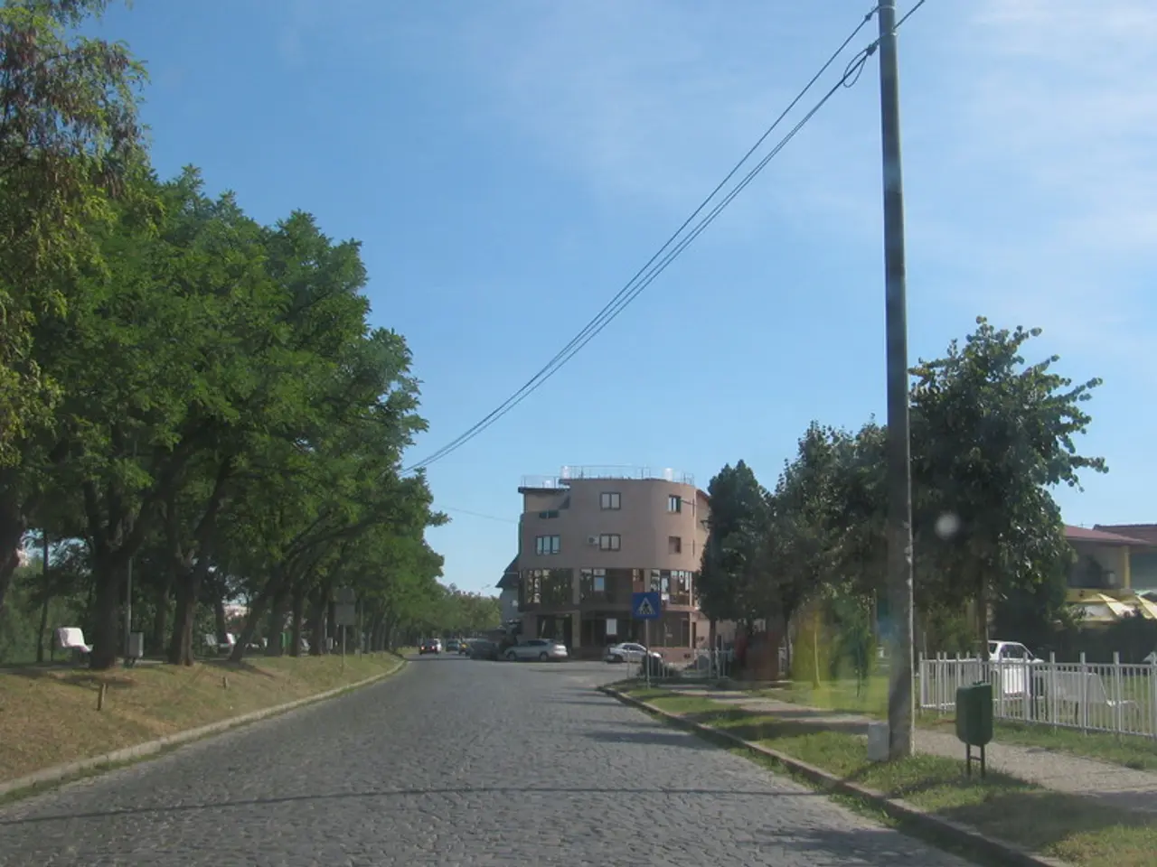 Used Auto-Sleeper Custom Air features a comprehensive standard configuration and a car-like ride,...