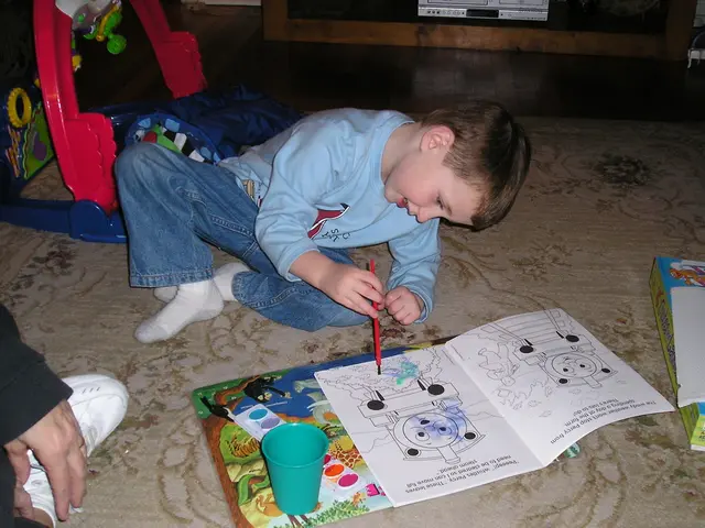 Easy Homemade Paint Formulas for Kids to Craft With