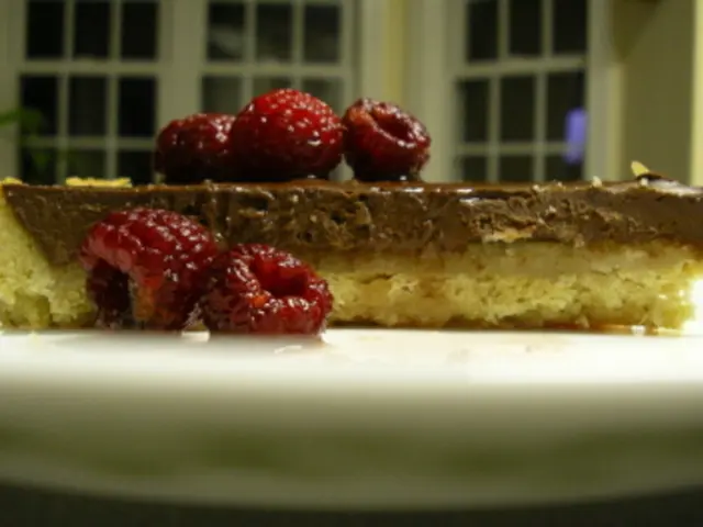 Polish Poppy Seed Roll, a time-honored dessert from Makowiec, Poland