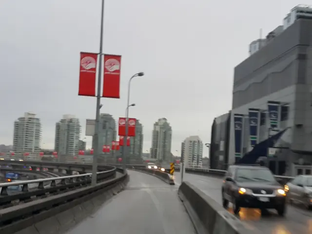 Closure of entire road leads to chaos