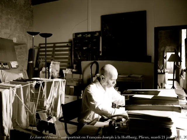 Washing clothes during a rain shower: Innovative laundry advice