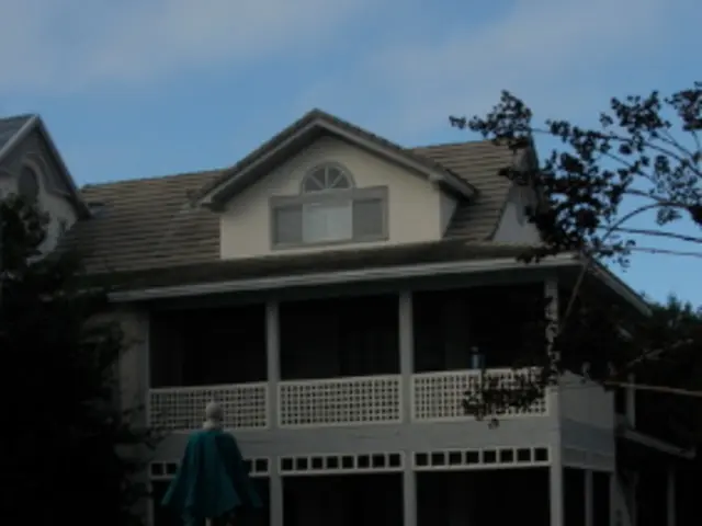 Insufficient outdoor bathing facilities: The political left advocates for installation of rooftop...